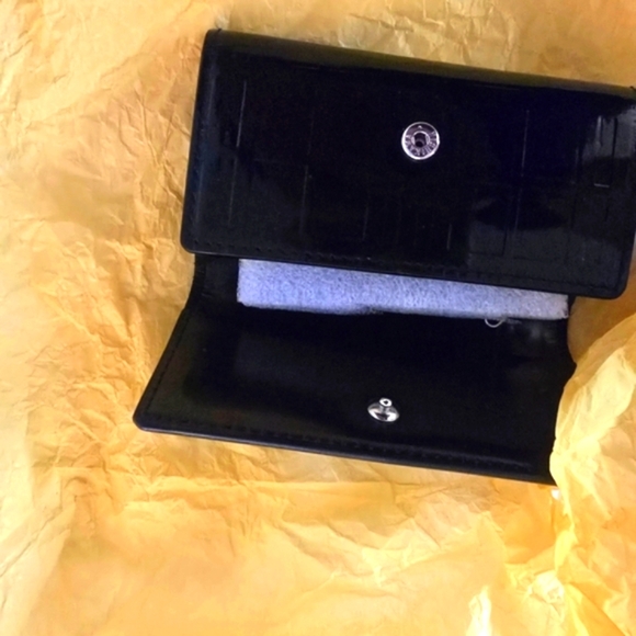 NWOT Burberry Black Leather Key holder/Bills/Cards! Use 4 tag/wristlet/Vintage! - Picture 7 of 7